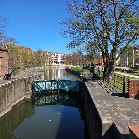 Motlava With Free Parking Appartement Gdańsk